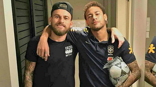 只要再次碰 只要再次碰