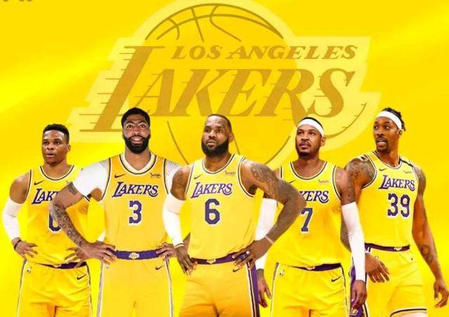 随后配以 随后配以