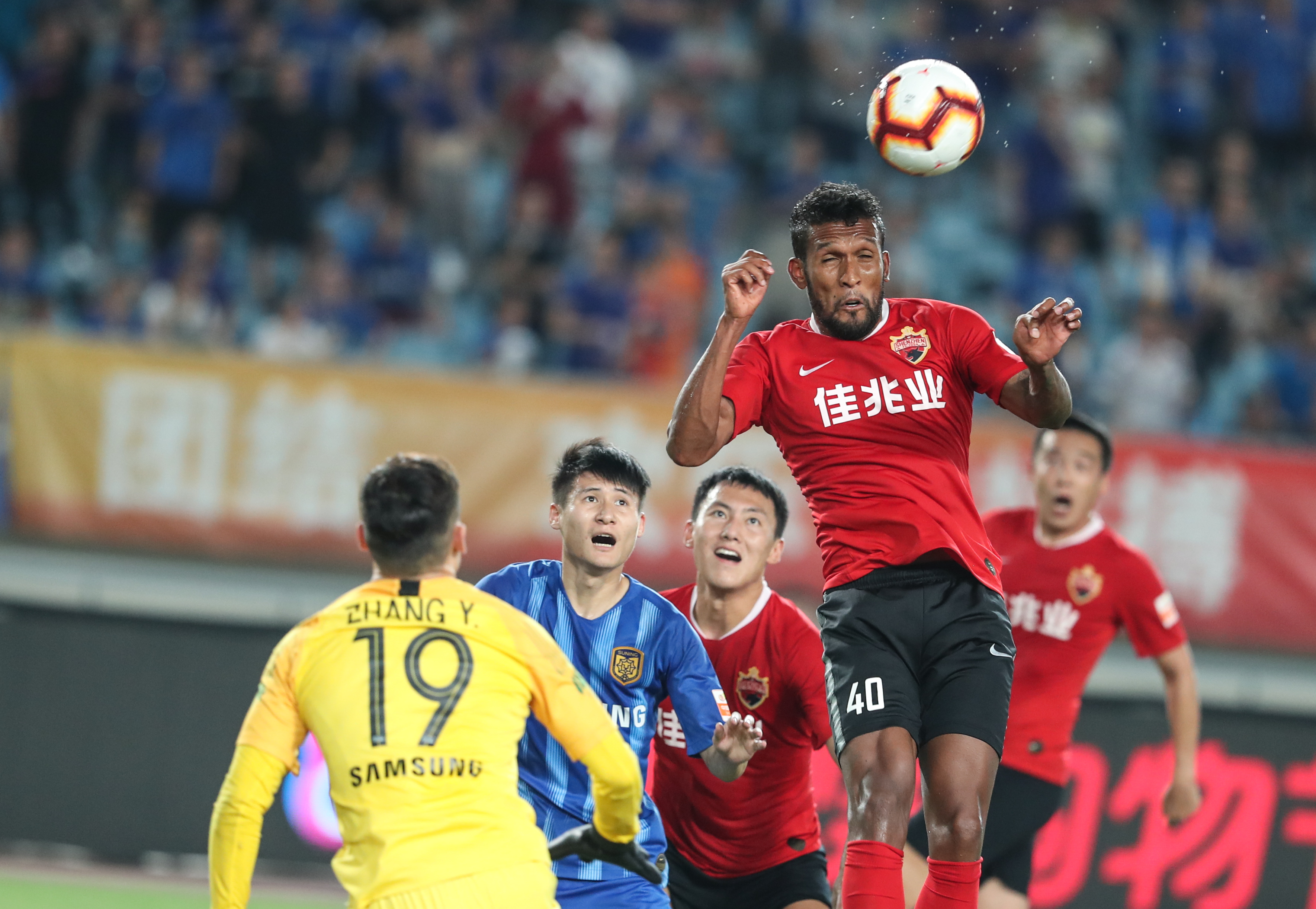 击败水晶宫 击败水晶宫